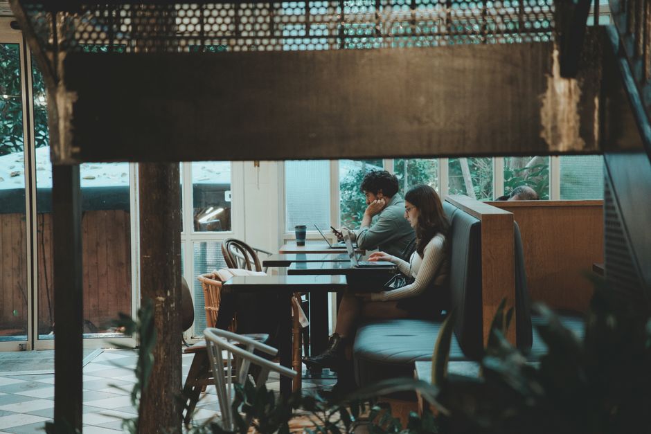 Wi-Fi del local seguro: la config que protege tu negocio y a tus clientes